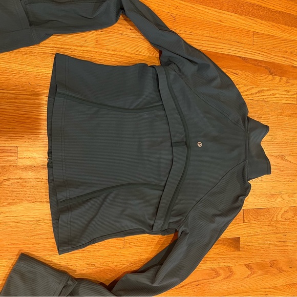 Lululemon Ribbed cropped define jacket - Picture 6 of 7